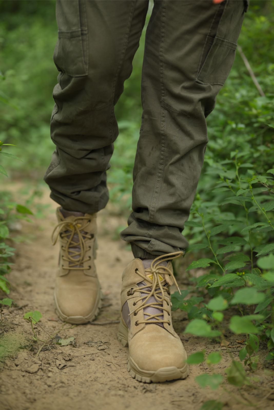 Olive green best sale tactical boots